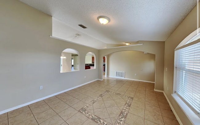1134 Munster Ct