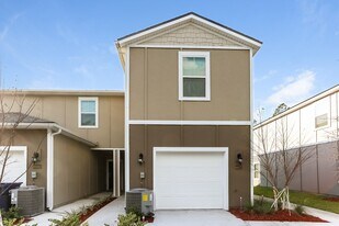 86728 Mainline Rd in Yulee, FL - Building Photo