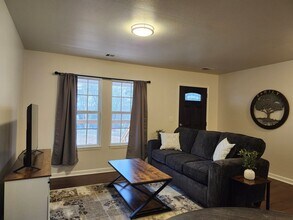 75 Thomas Dr in Chickamauga, GA - Building Photo - Building Photo