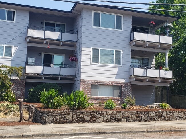 4204 SE Boise St, Unit Boise St Apartments