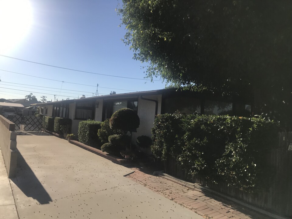 8727 Clarinda Ave in Pico Rivera, CA - Building Photo