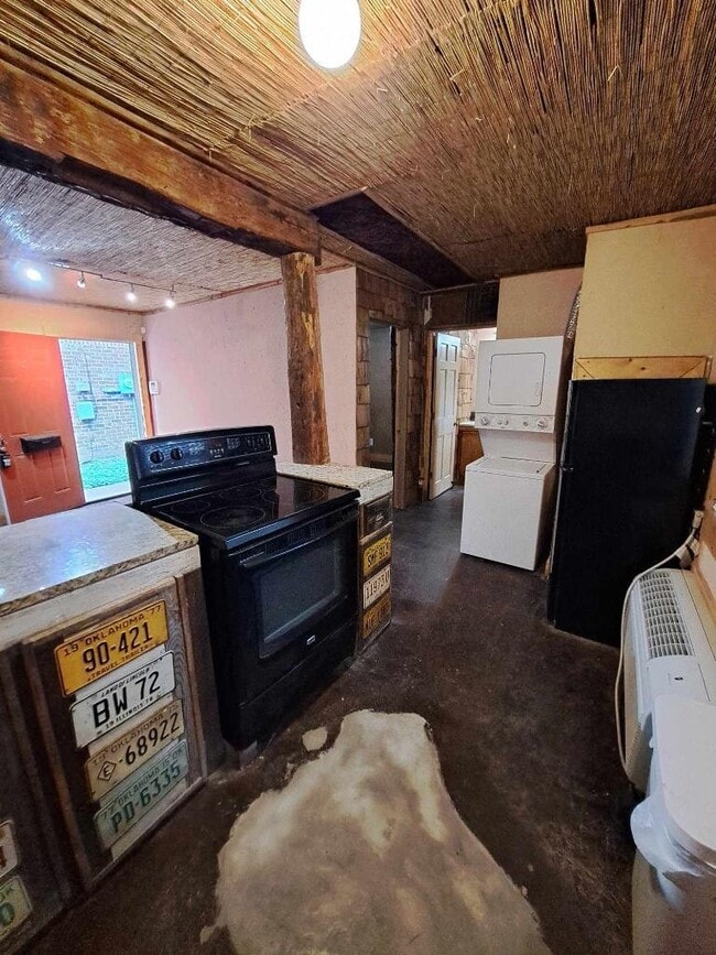 property at 557 N Limestone