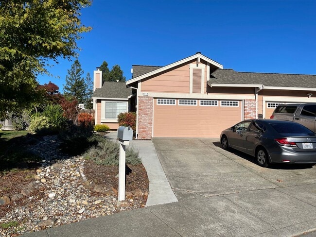 1717 Algol Ct