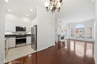 9 Torrigiani Aisle in Irvine, CA - Building Photo - Building Photo