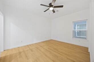 7126 Bywood St in Houston, TX - Building Photo - Building Photo