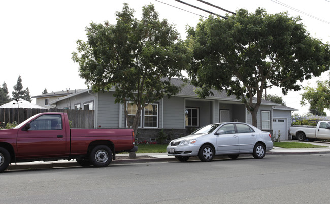 1566-1598 G St in Union City, CA - Building Photo - Building Photo