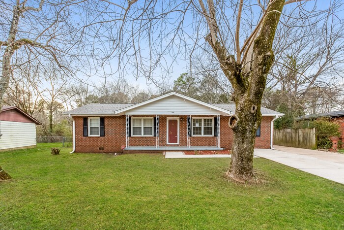 3054 Boswell Dr NW in Huntsville, AL - Building Photo