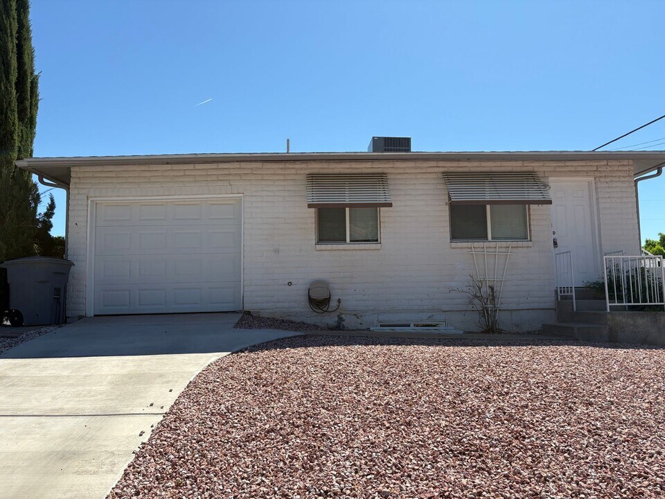 142 E 500 S in Saint George, UT - Building Photo
