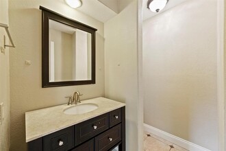 11806 Gardenglen Dr in Houston, TX - Building Photo - Building Photo