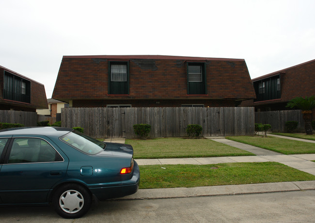 57 Antigua Dr in Kenner, LA - Building Photo - Building Photo