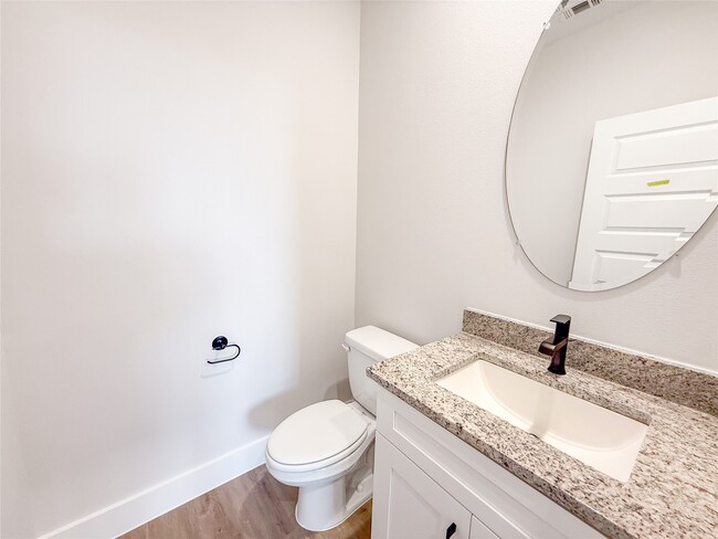 5605 Mobeetie Lp in Bee Cave, TX - Building Photo - Building Photo