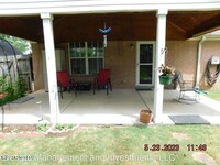 1239 Thames Dr photo'