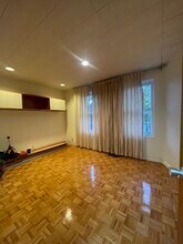 10 Packard Ave in Somerville, MA - Foto de edificio - Building Photo