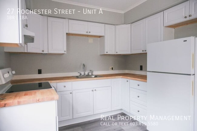 27 Rochester St in Berwick, ME - Building Photo - Building Photo