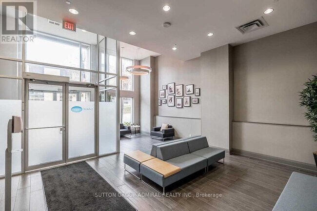 111 Worsley St in Barrie, ON - Building Photo - Building Photo