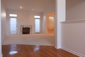 1 Northfield Ct in Lincolnshire, IL - Building Photo - Building Photo