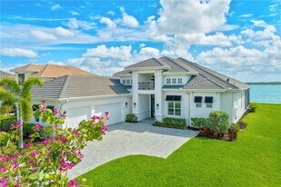19053 WildBlue Blvd in Miromar Lakes, FL - Building Photo