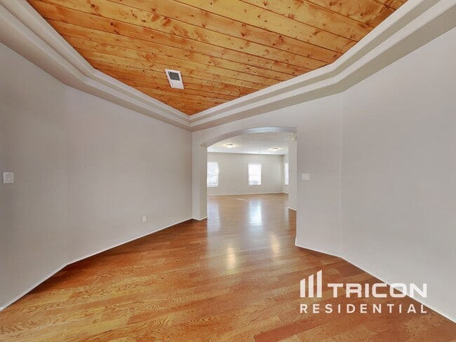 10400 Toscana St NW in Albuquerque, NM - Foto de edificio - Building Photo