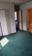 328 Poplar St, Unit Apt #3 in Madison, IN - Building Photo - Building Photo