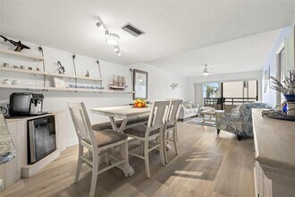 103 1st St E in Tierra Verde, FL - Building Photo - Building Photo