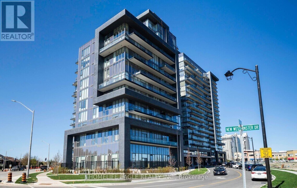 10-810 Gatineau Dr in Vaughan, ON - Building Photo
