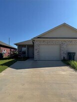 2915 Peony Dr in Sherman, TX - Building Photo