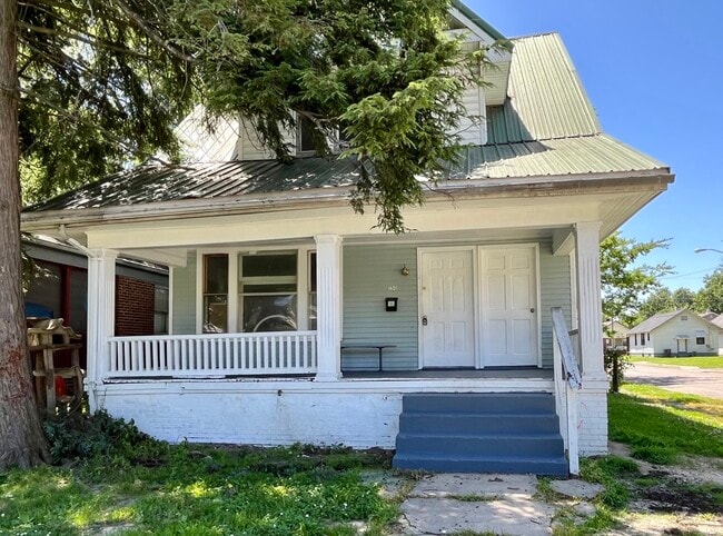 property at 1601 S Linwood Ave