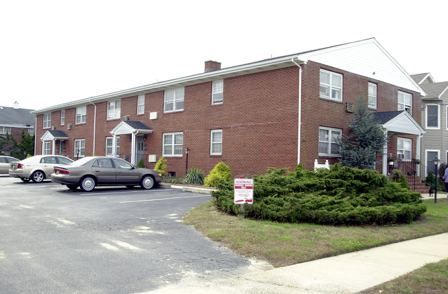 Ocean Beach in Belmar, NJ - Foto de edificio - Building Photo