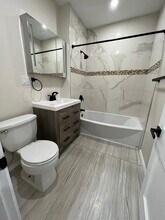 211 W 9th St in Boston, MA - Building Photo - Building Photo