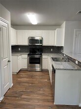 507 W Walker St in Denison, TX - Building Photo - Building Photo