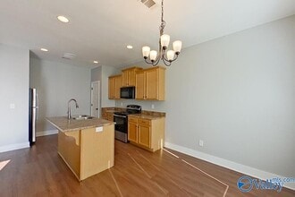 8008 Shadesbrook Dr, Unit 4316 in Tuscaloosa, AL - Building Photo - Building Photo