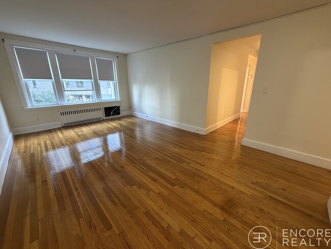 property at 33 Lancaster Terrace