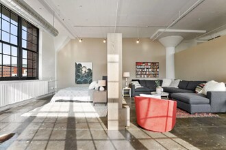 500 Robert St N in St. Paul, MN - Foto de edificio - Building Photo