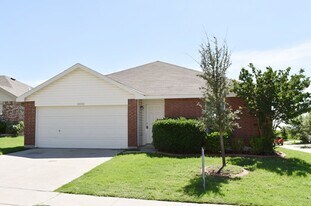 14000 Silkwood Dr in Haslet, TX - Building Photo