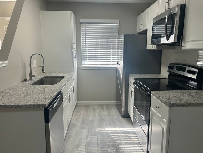 property at 415 Kentucky Dr
