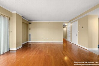 15 North Beacon St, Unit 404 in Boston, MA - Building Photo - Building Photo