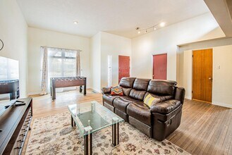 444 Sierra Dr SE in Albuquerque, NM - Building Photo - Building Photo