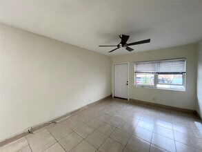 431 SE 19th Ave in Pompano Beach, FL - Building Photo - Building Photo