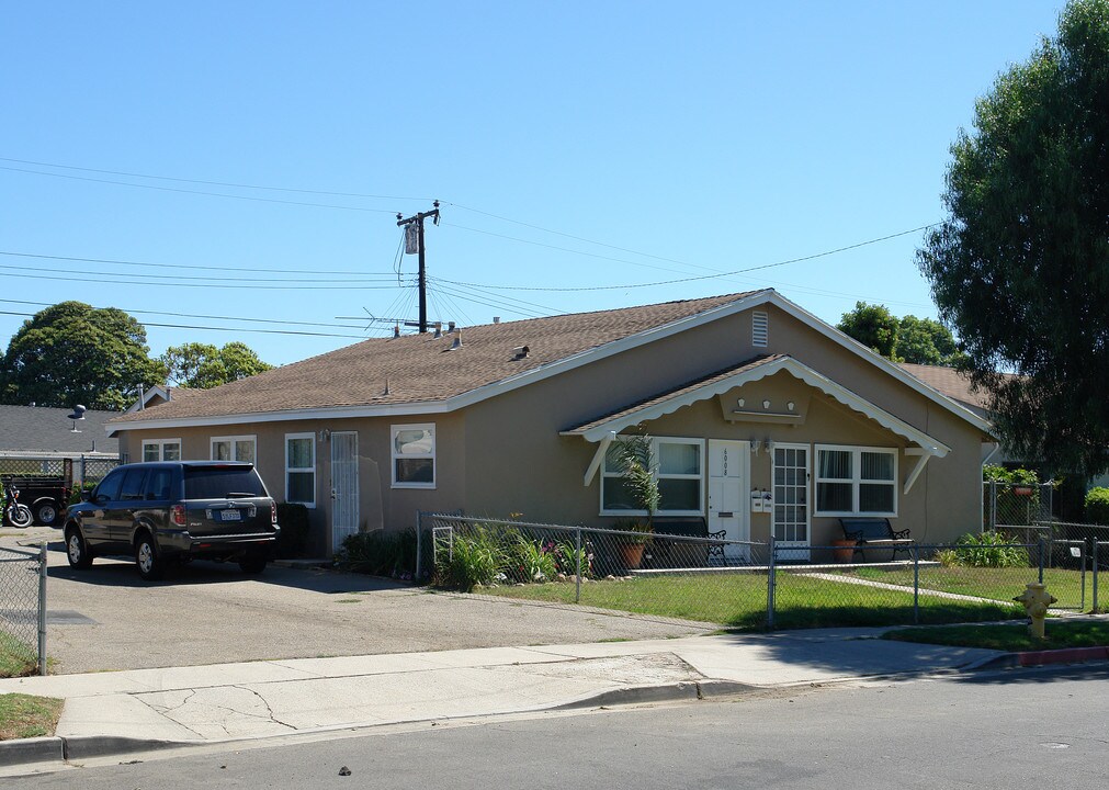 6000-6008 Woodland Ave in Ventura, CA - Building Photo