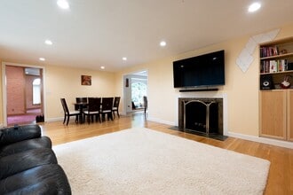 5 Fairview Rd in Canton, MA - Building Photo - Building Photo
