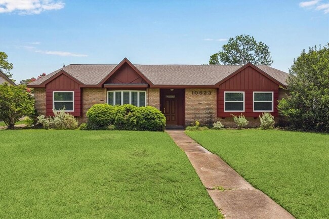 property at 10623 Hillcroft St