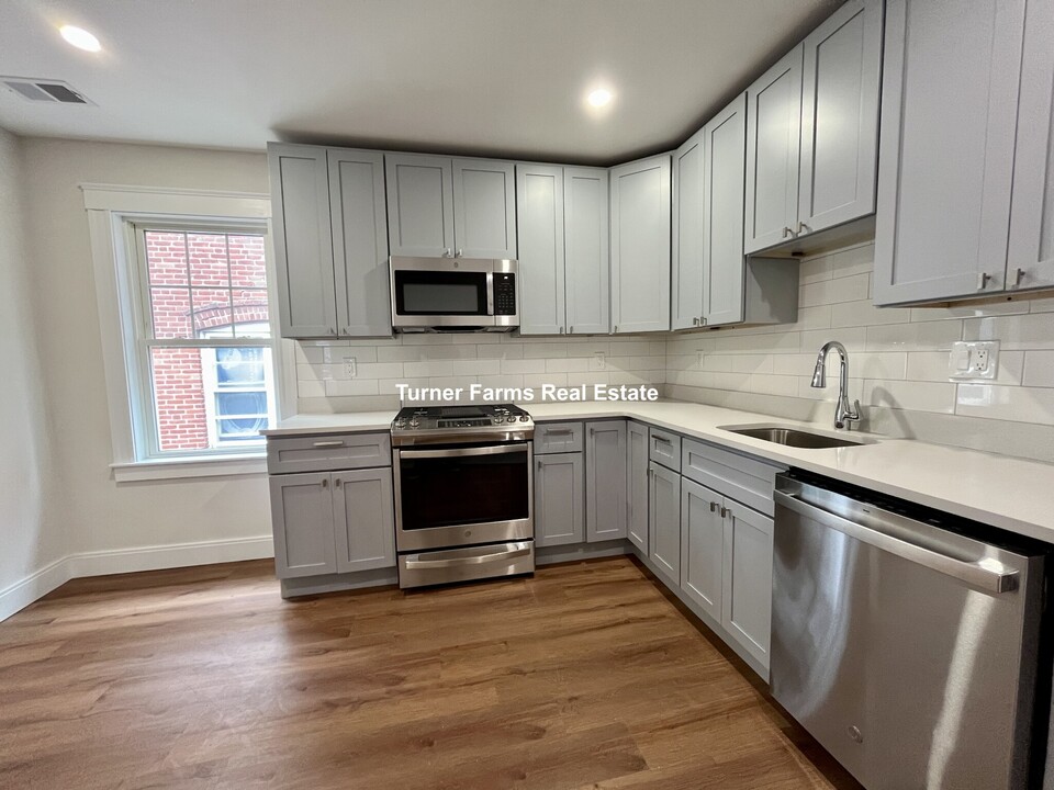 72 Belden St, Unit 2 in Boston, MA - Building Photo