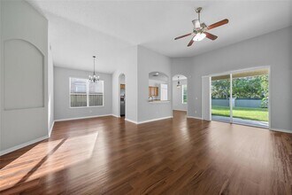 8630 Sandy Plains Dr in Riverview, FL - Building Photo - Building Photo