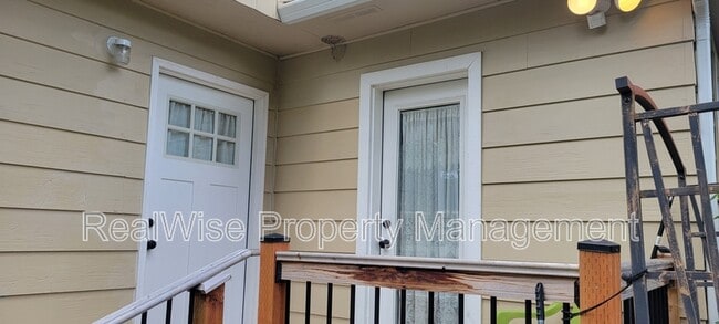 602 Schroeder Ln in Grants Pass, OR - Building Photo - Building Photo