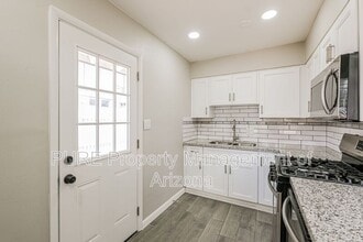3237 N 66th St in Scottsdale, AZ - Building Photo - Building Photo