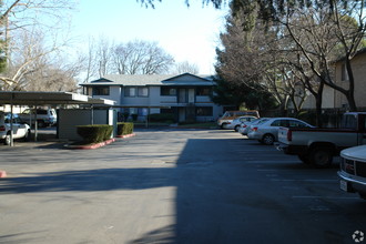 Northwood Apartments in Chico, CA - Building Photo - Building Photo