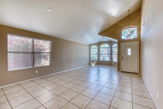 21634 N 44th Pl in Phoenix, AZ - Building Photo - Building Photo