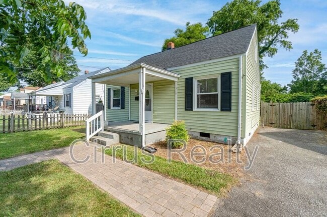 518 Chapel St in Hampton, VA - Building Photo - Building Photo