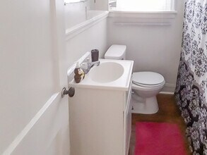 2400 Summer Hill Ave in Richmond, VA - Building Photo - Building Photo