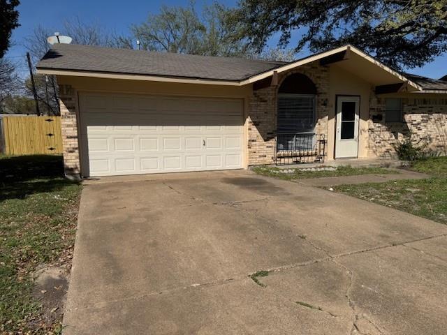 1110 Shadyglen Cir in Richardson, TX - Building Photo